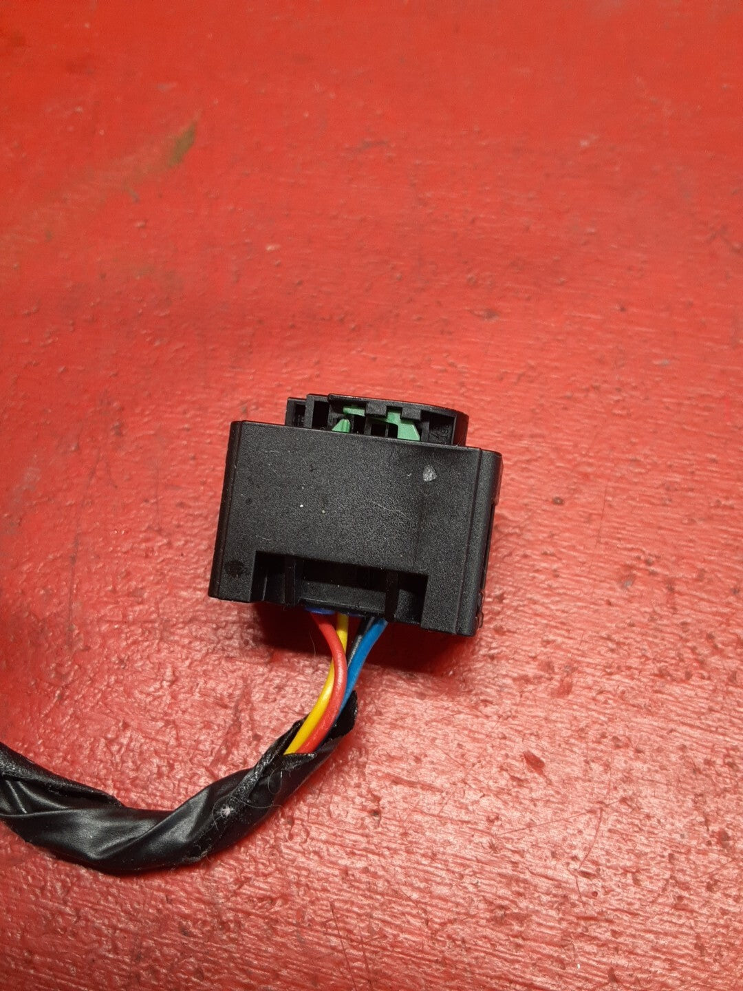 2010-2017 Kia Sportage Rio Yaw Rate Sensor PIGTAIL 95690-3V100