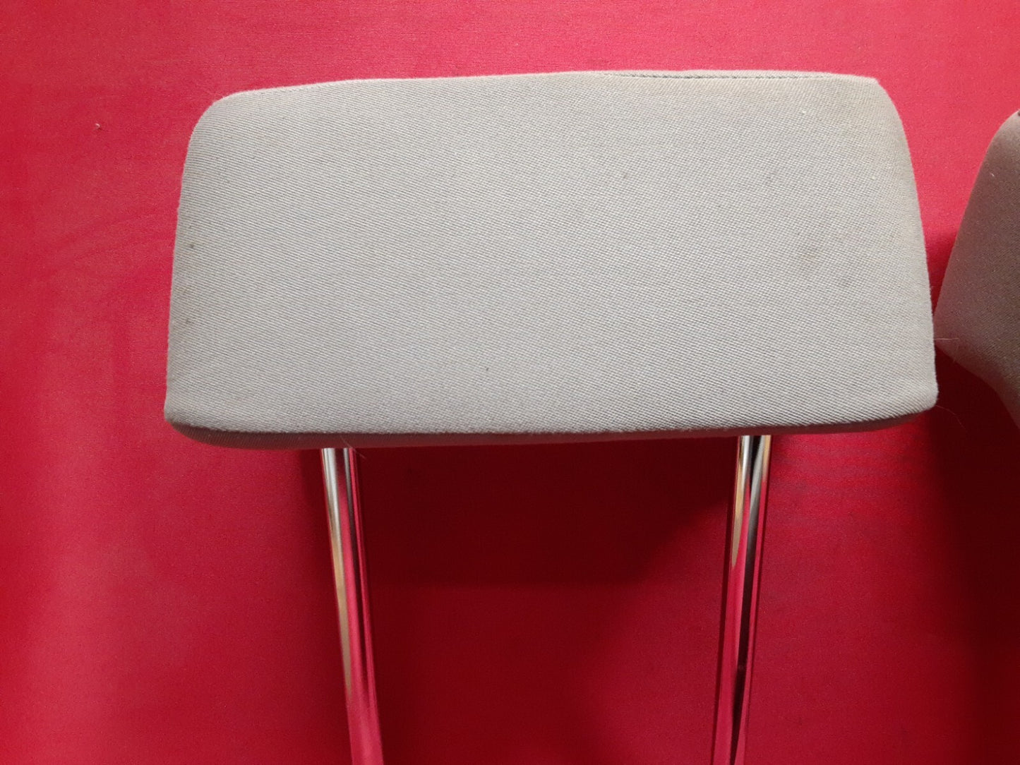 2009 - 2011 VW Volkswagen Tiguan REAR Headrests FULL SET OF 3 Gray Cloth
