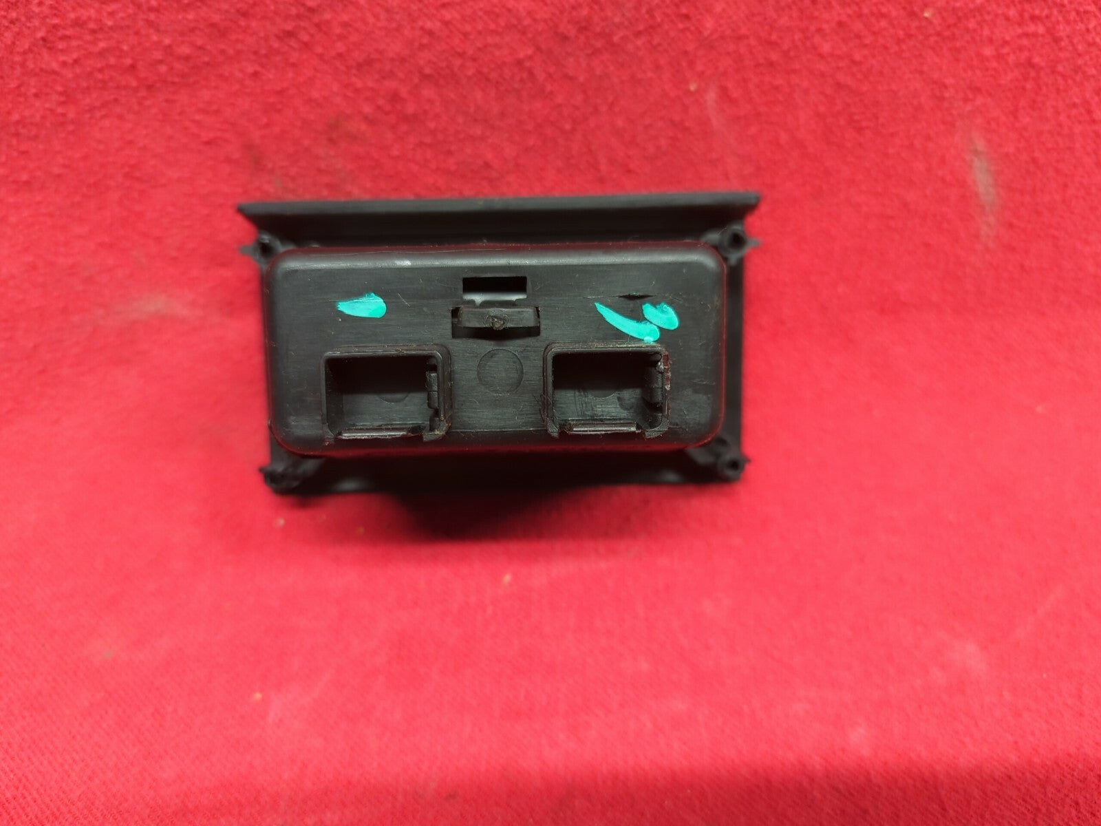 2004 2005 2006 2007 2008 2009 Dodge Durango Climate Bezel Storage Cubby Bin Tray