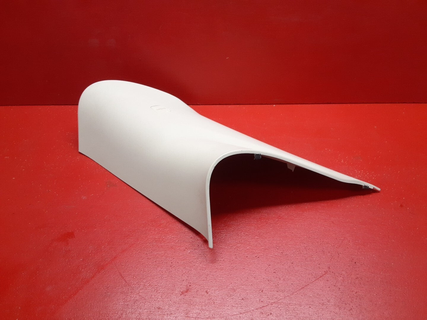 2013-2017 Land Rover Range Rover Right Rear D Pillar Trim Ivory LR103003