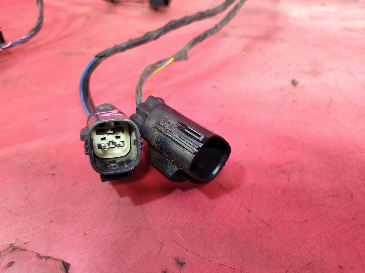 2007 Land Rover LR3 HSE Front Bumper Wiring Harness Loom YMQ501631