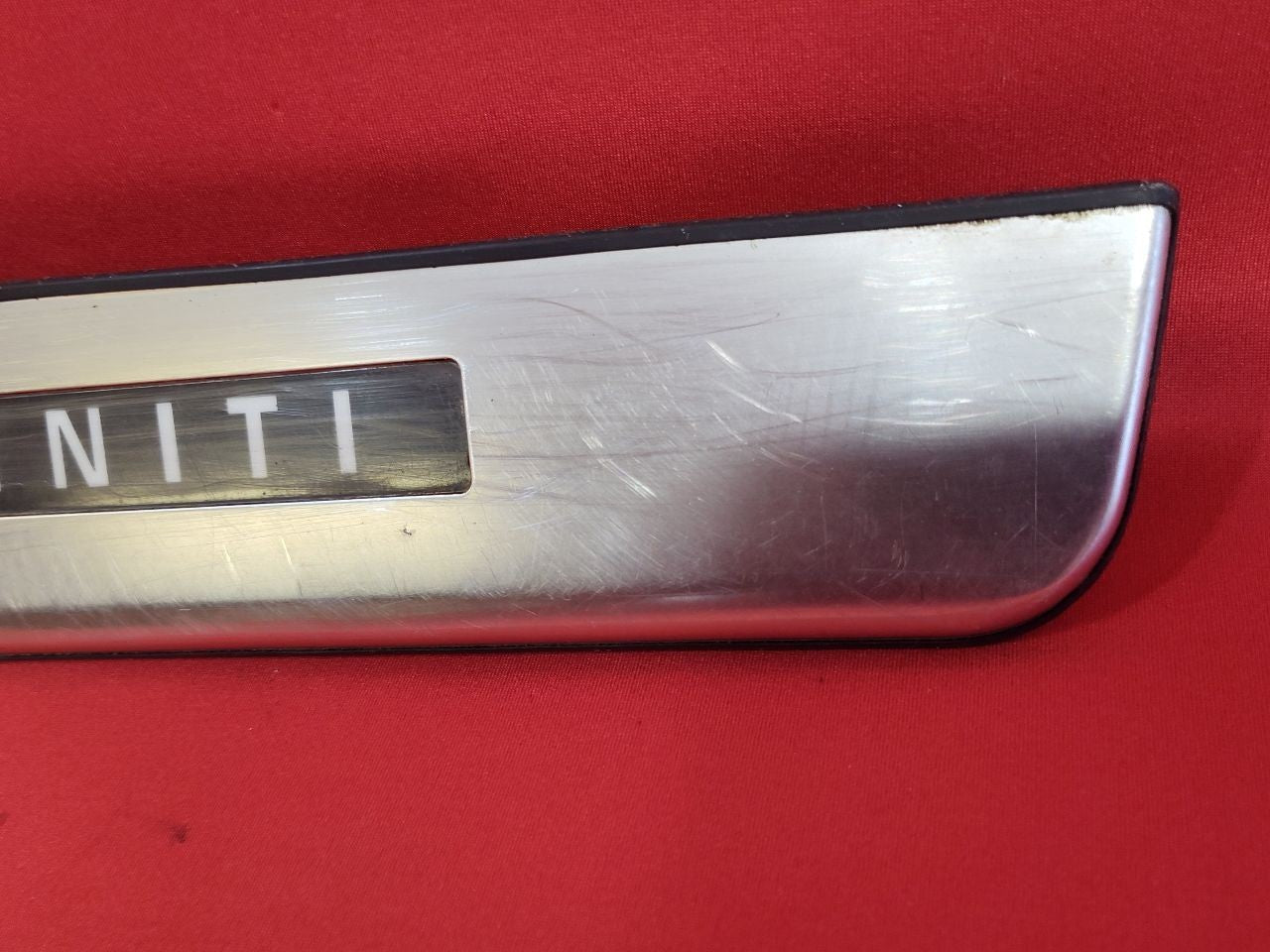 2011-2020 Infiniti Qx56 Qx80 Front LEFT DRIVER Illuminated Scuff Kick Plate
