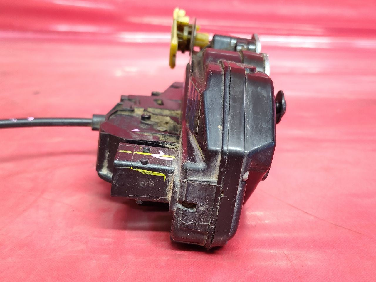 2007-2017 GMC Chevrolet Buick FRONT RIGHT PASSENGER Door Latch Lock Actuator