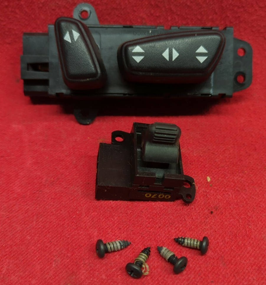 1999 - 2004 Jeep Grand Cherokee FRONT RIGHT PASSENGER Seat Adjustment Switch Set