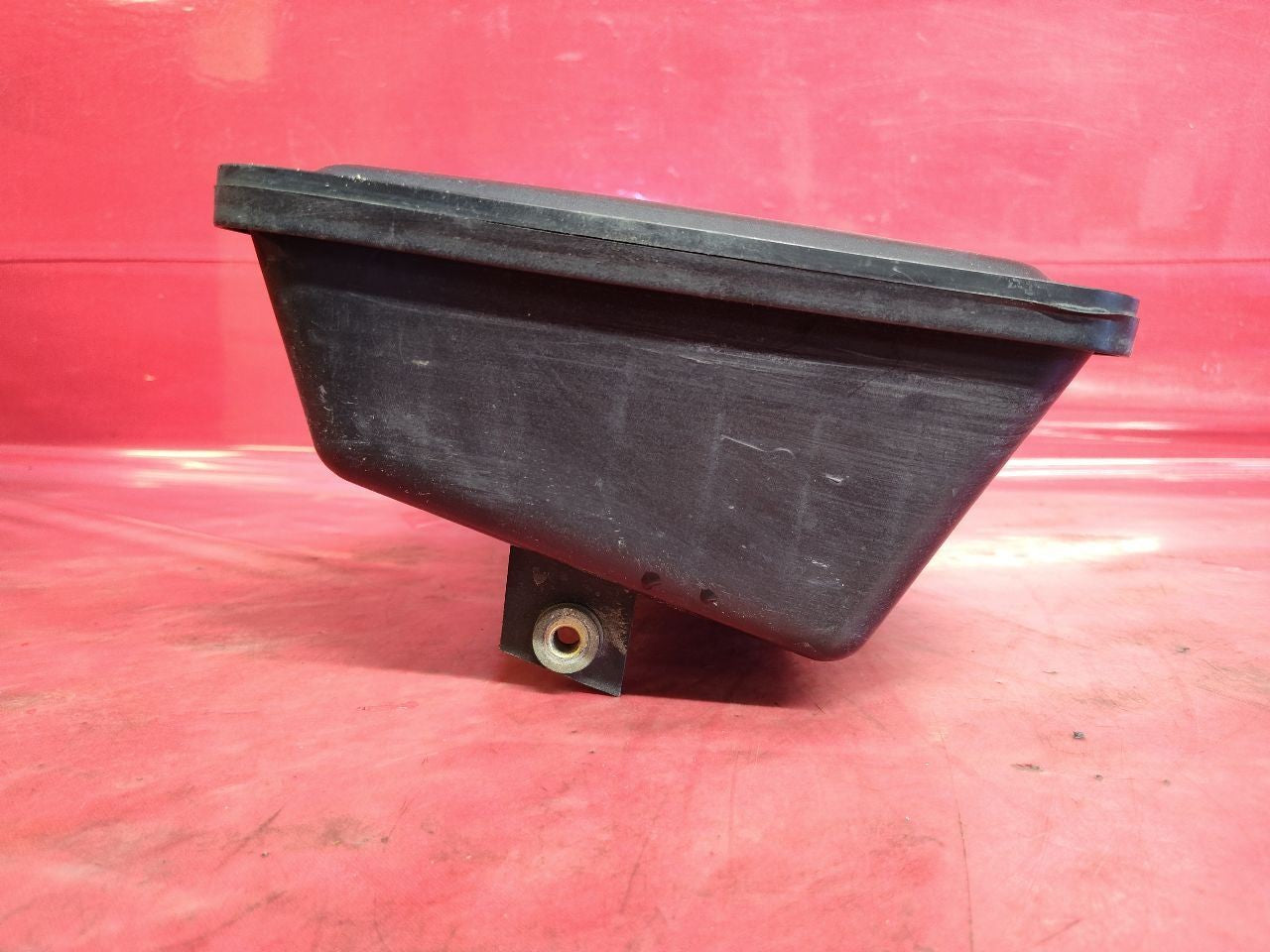 2005-2007 Jeep Grand Cherokee 06-07 Commander 4.7L V8 Air Cleaner Box Resonator