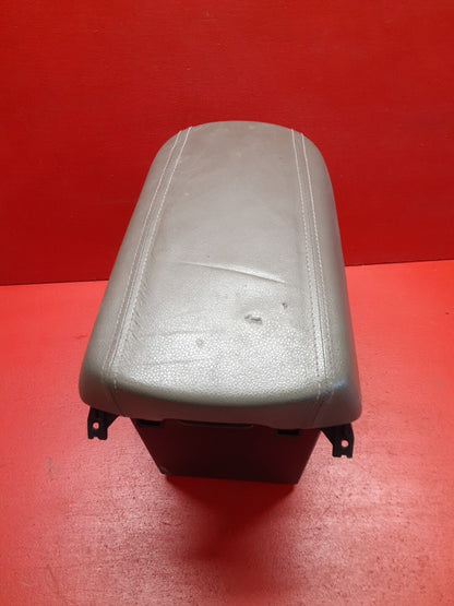 2011 2012 2013 Kia Sportage Center Console Bin W/ Armrest 846603W000GAH