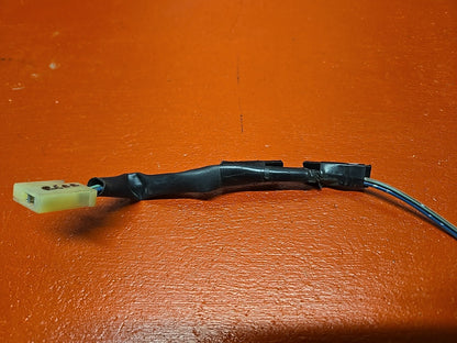 1995 - 2004 Toyota / Scion REAR SINGLE BULB Small Dome Light Lamp PIGTAIL ONLY