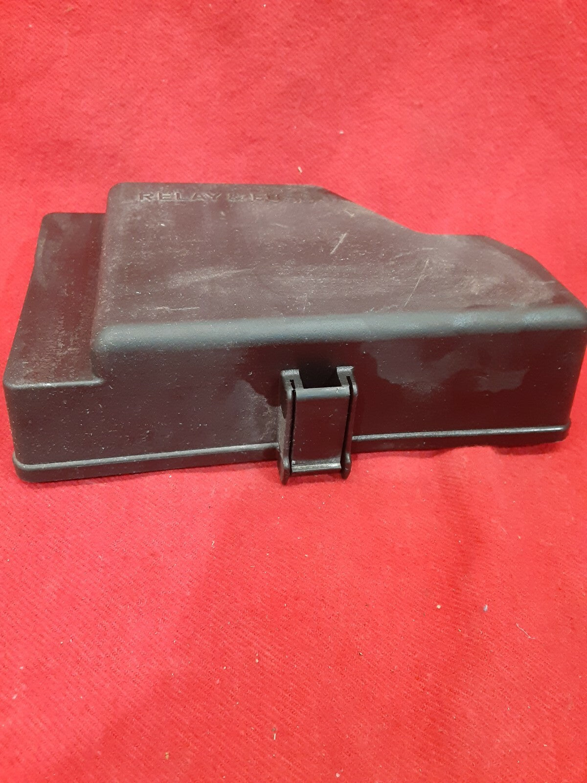 2001 2002 2003 - Toyota Prius - Fuse Box Cover / Lid - Under Hood