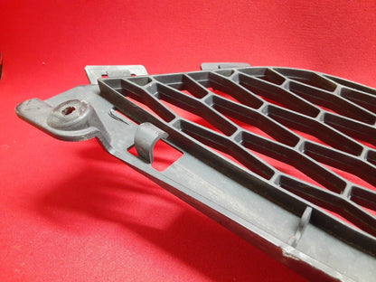 2016 Land Rover Discovery Sport FRONT LOWER Bumper Grille FK72-17K945-A