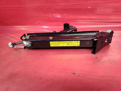 2009-2018 VW Volkswagen Tiguan Emergency Spare Tire Pinch Bottle Jack Tool Set