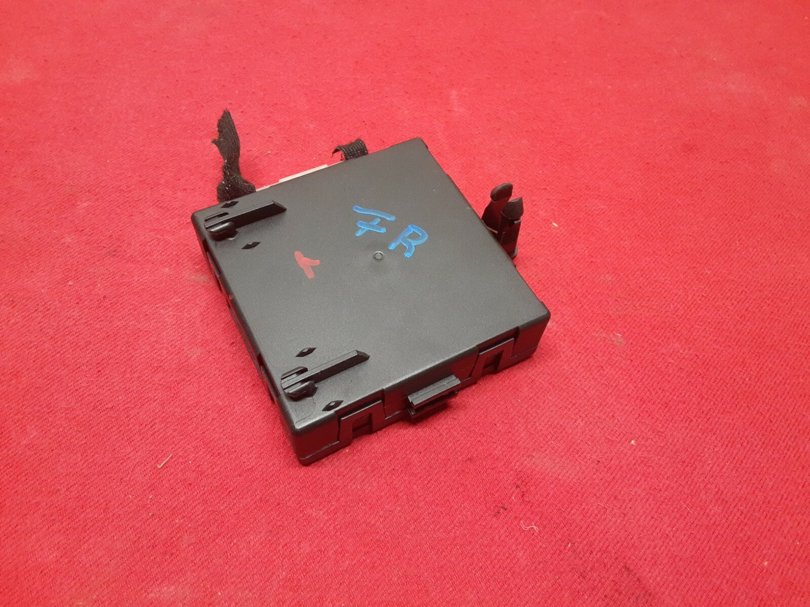 2012 Mercedes C300 RIGHT PASSENGER -FRONT- Door Control Module A 212 900 43 02