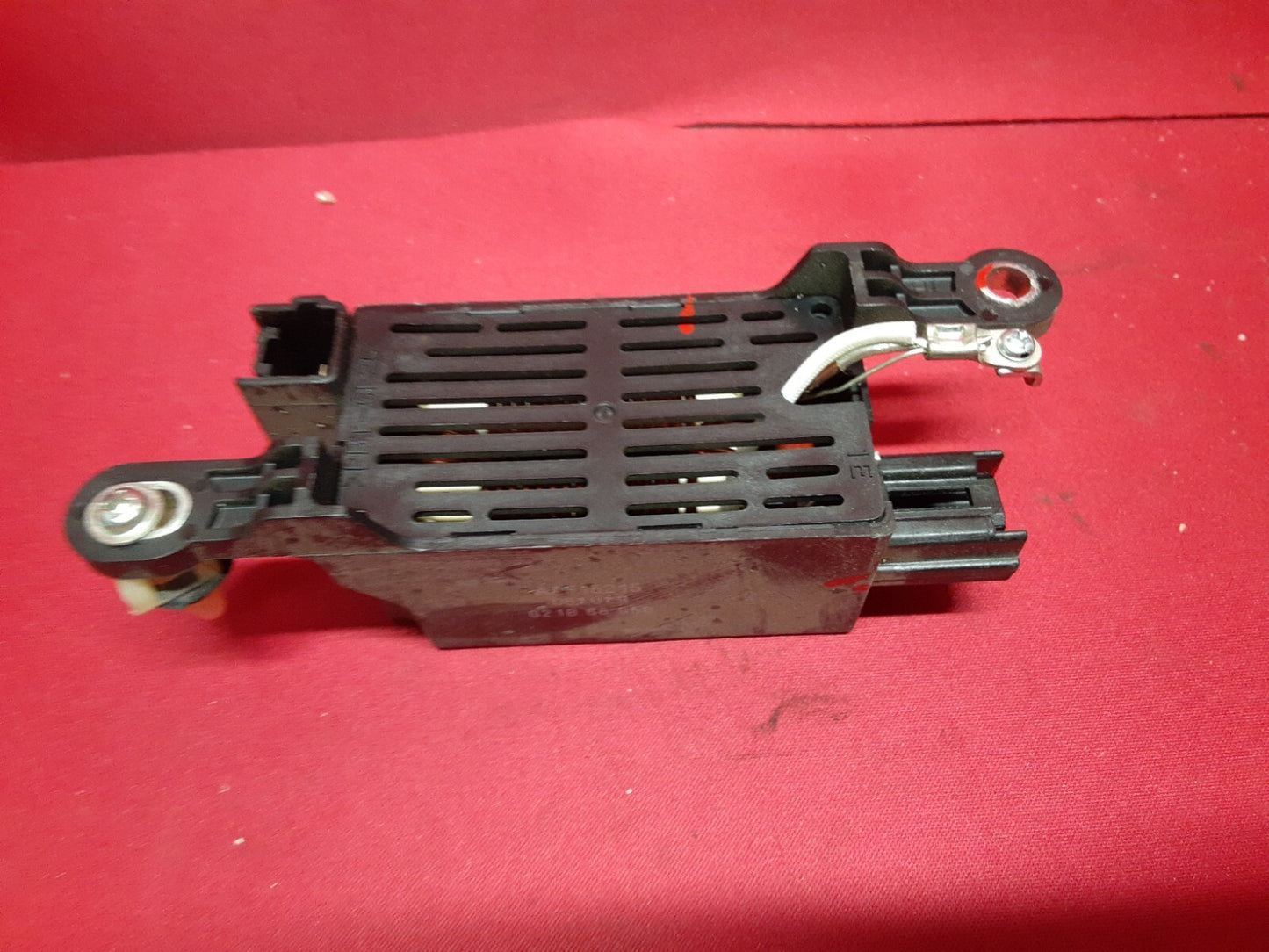 2007 Mazda CX9 CX-9 Communication System Noise Filter Unit  G21B-66-950