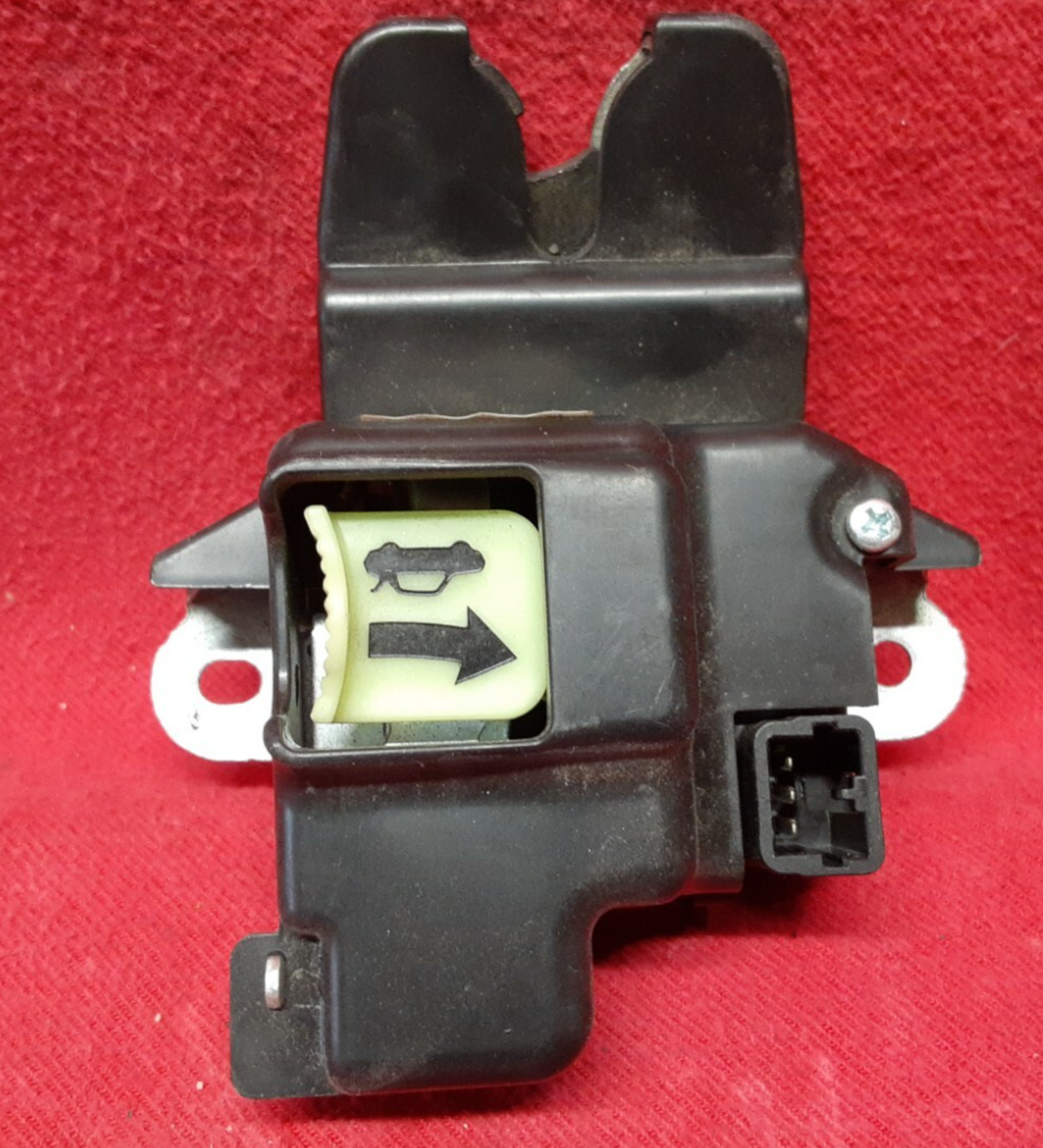 2011 2012 2013 2014 2015 2016 Hyundai Elantra Trunk Deck Lid Latch Lock Actuator