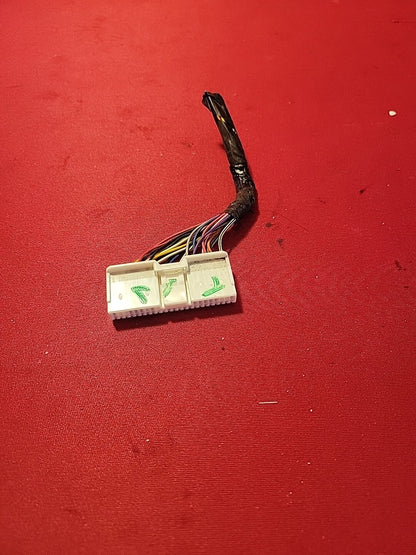 2004 2005 Toyota Prius Anti-Theft Alarm unit Module Pigtail 8999047020