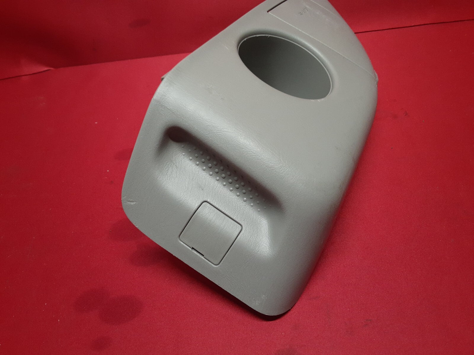 2004 - 2007 Toyota Highlander RIGHT REAR Cup Holder Trim Bezel 64714-48060