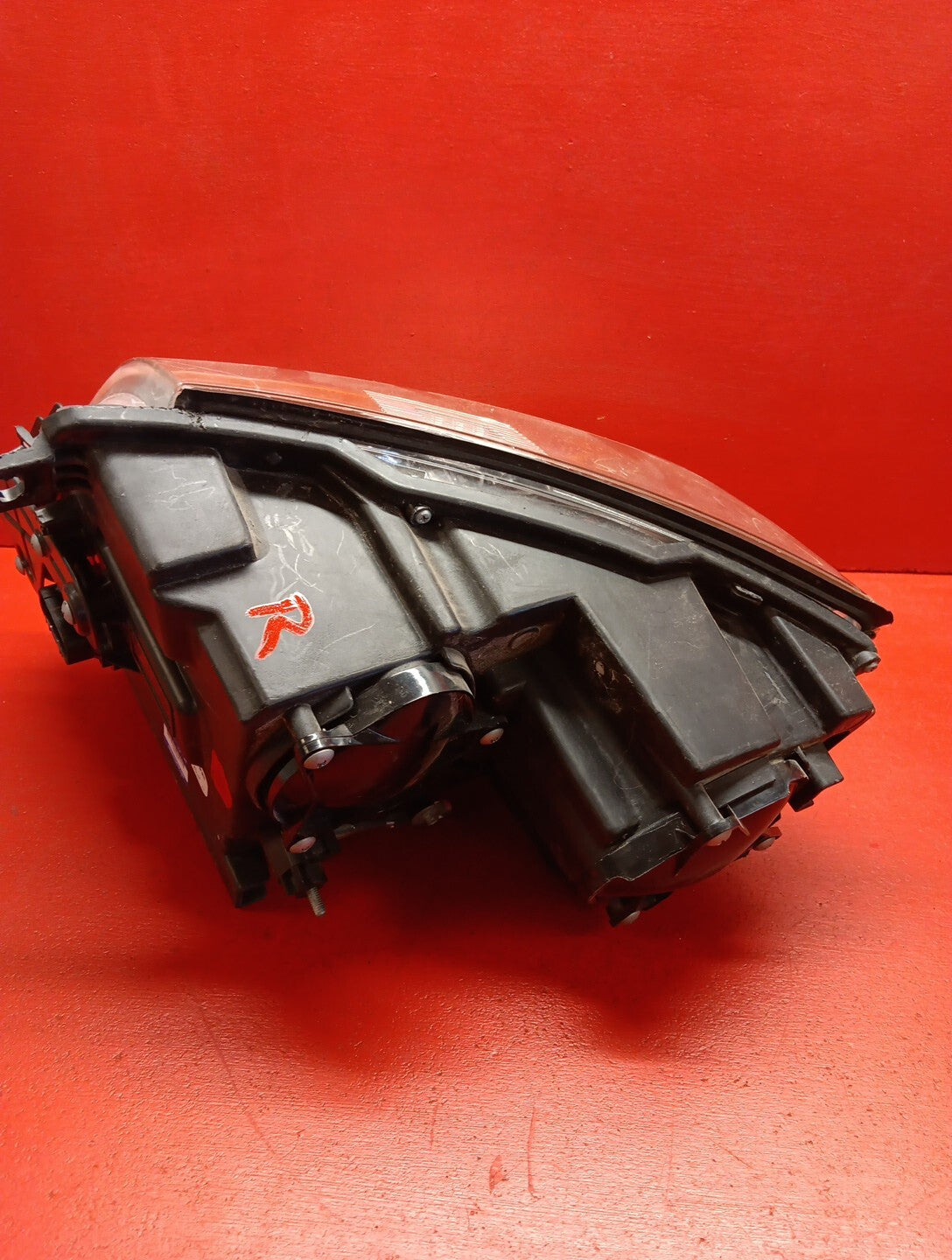 Right Passenger Headlight Halogen TYC Aftermarket for 2008-2014 Cadillac CTS