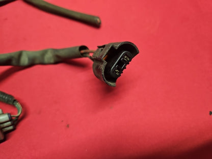 2009 2010 Pontiac Vibe RIGHT PASSENGER Headlight Lamp Halogen PIGTAILS ONLY