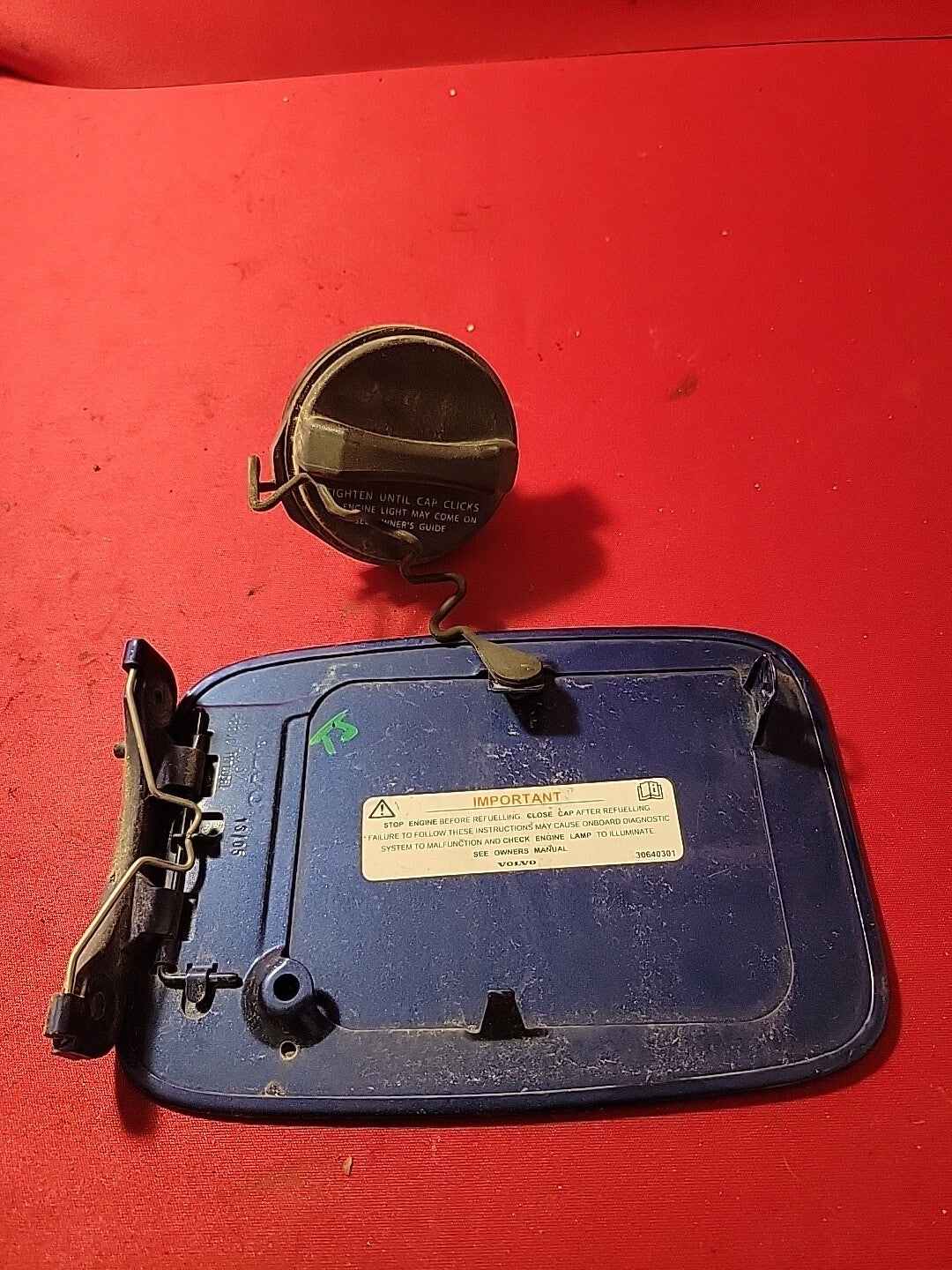 2005 - 2011 Volvo S40 Fuel Filler Door W/ Cap Blue