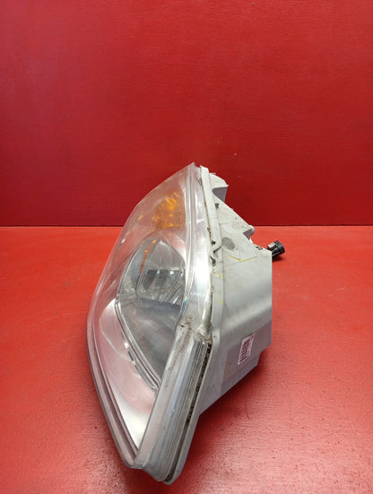 2005-2009 Chevrolet Cobalt Front Right Passenger Headlight 22740620