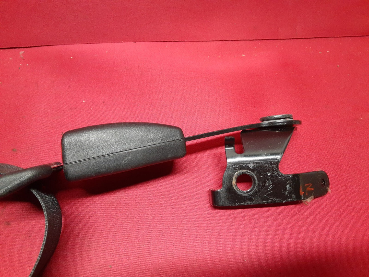 2011 - 2019 Infiniti REAR LEFT DRIVER Seat Belt w/ Buckle Black 88844-1MA0B