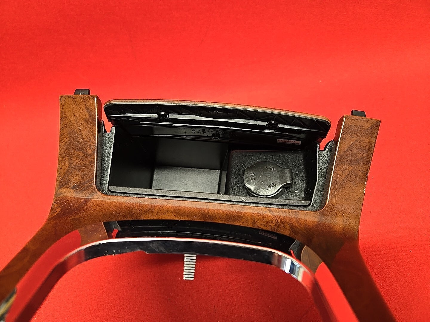 2007-2009 Saturn Aura Shifter Trim Wood Grain Ebony W/ Ash tray 22714521