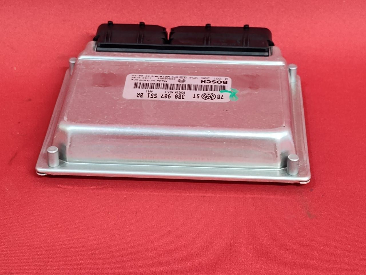 2001 VW Volkswagen Passat 2.8L V6 Auto Trans AWD Engine Control Module ECM ECU