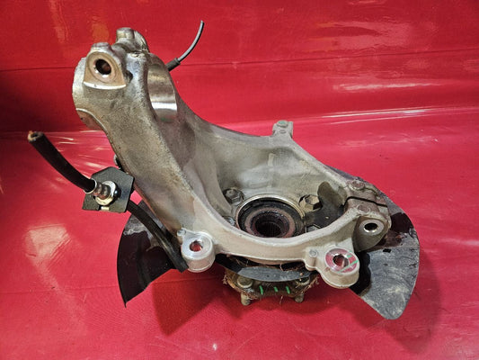 2022-2024 Mitsubishi Outlander FRONT RIGHT PASSENGER Spindle Knuckle Hub /Shield