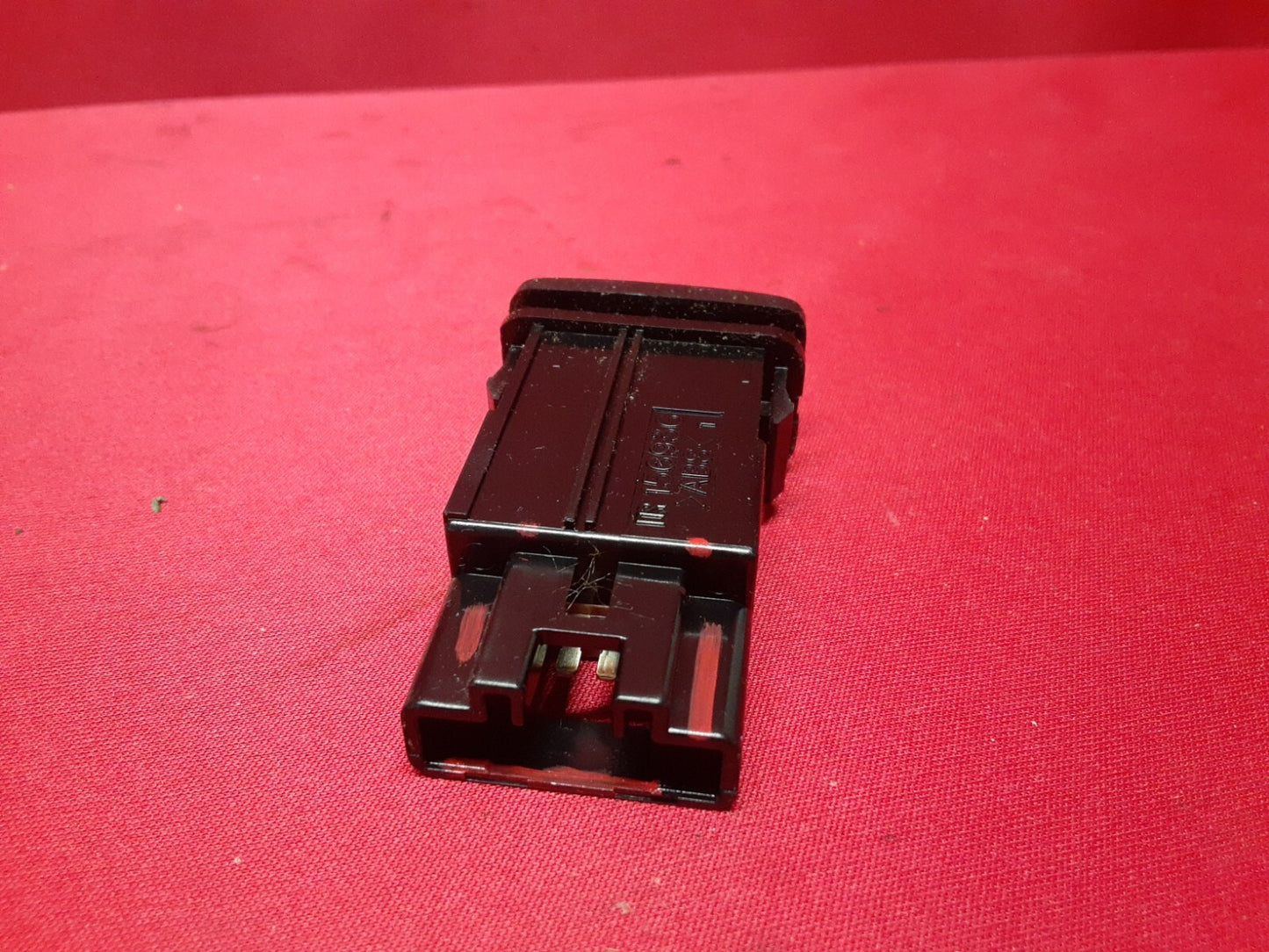2004 - 2007 Toyota Highlander Dash Panel REAR Heat Climate Switch 84730-48010