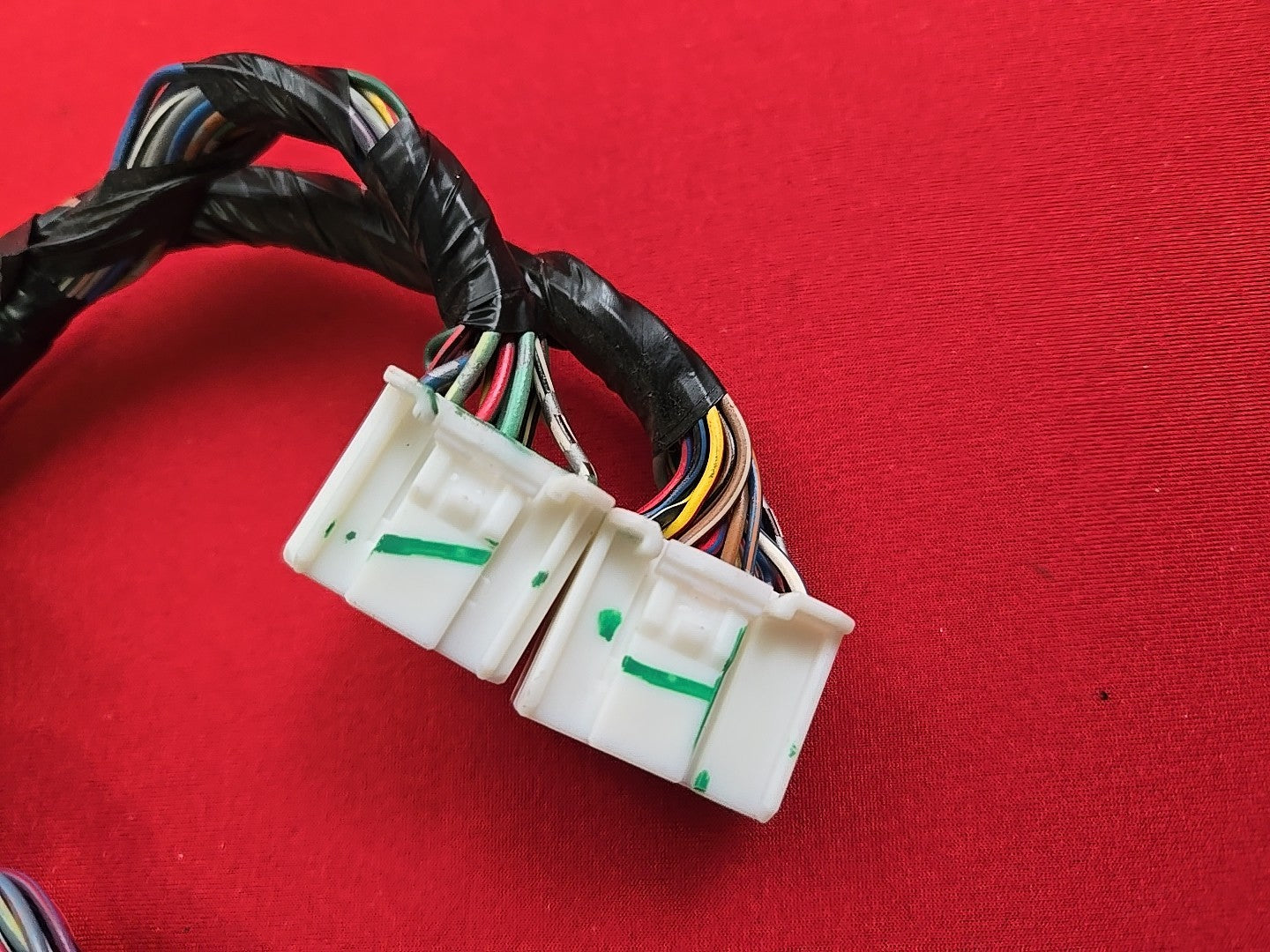2011 Subaru Legacy Dash Anti-Theft Body Control Module BCM BCU - PIGTAIL WIRES