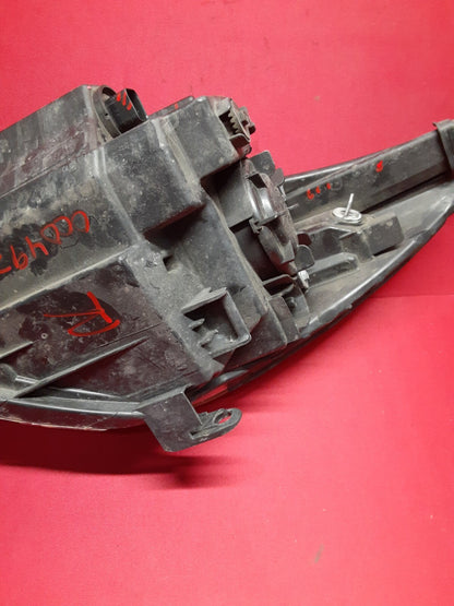 2012 - 2014 Hyundai Accent RIGHT PASSENGER Headlight Lamp Halogen 	92102-1R010