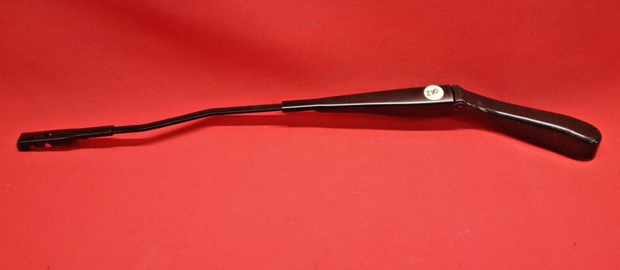 BRAND NEW OEM Mercedes-Benz Front Left Windshield Wiper Arm A2058208301
