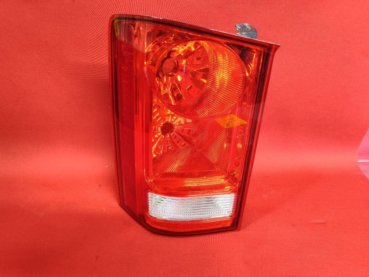 2009-2015 Honda Pilot EX, EX-L, LX, Touring Left Driver Tail Light Stop Lamp