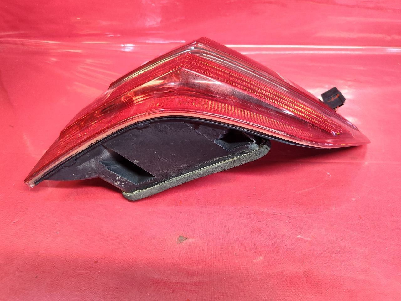 06-08 Mercedes ML-Class RIGHT PASSENGER Outer Tail Light Lamp Type 164