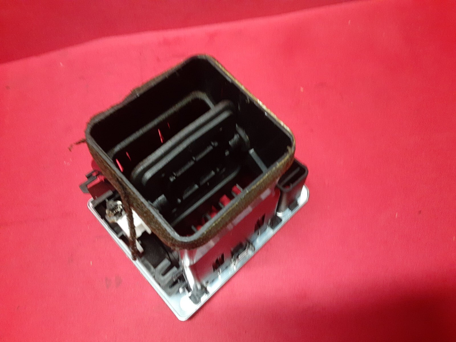 2003 - 2006 Range Rover HSE RIGHT OUTER Dash Air Vent Register JVE000041