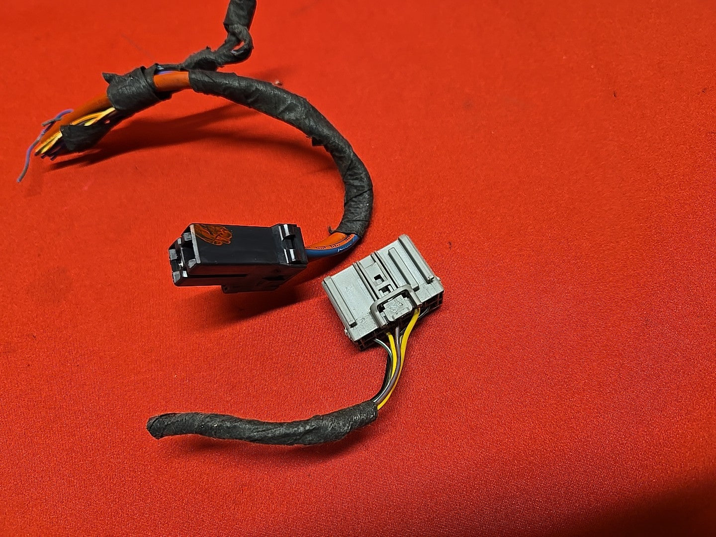 2012-2022 Land Rover Interior Cabin Luggage Compartment Fuse Box - PIGTAILS ONLY