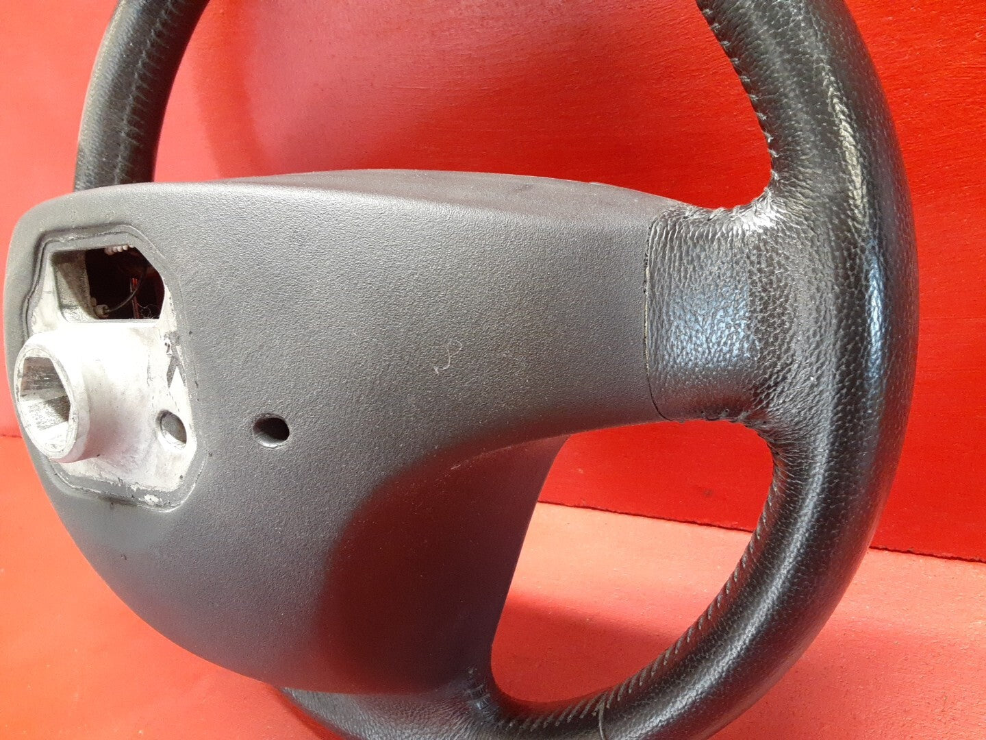 2007 Volvo V50 Steering Wheel w/ Navigation 30764361