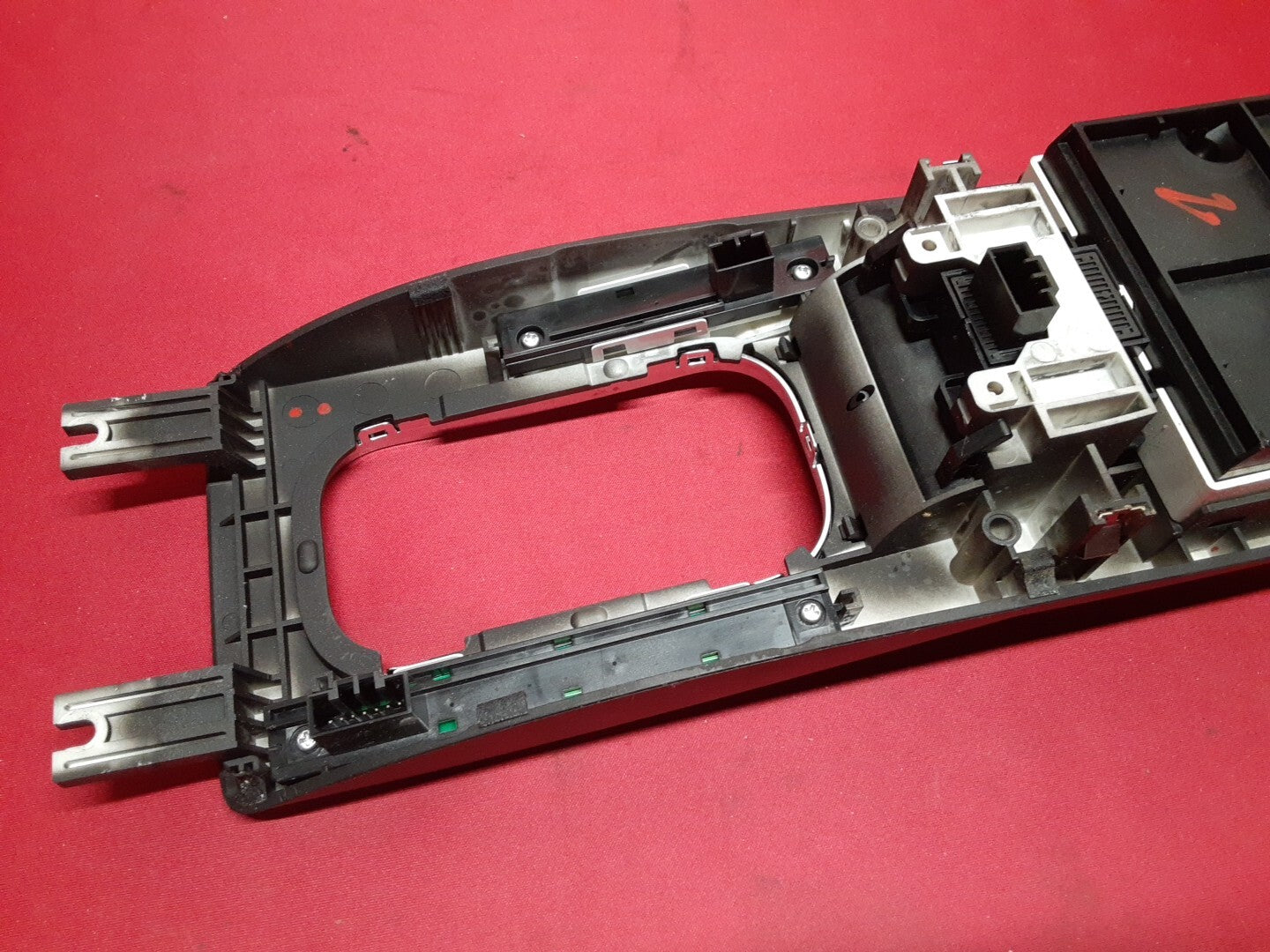 2010 - 2013 Range Rover SPORT Shifter Console Ride Height Parking Brake Switch