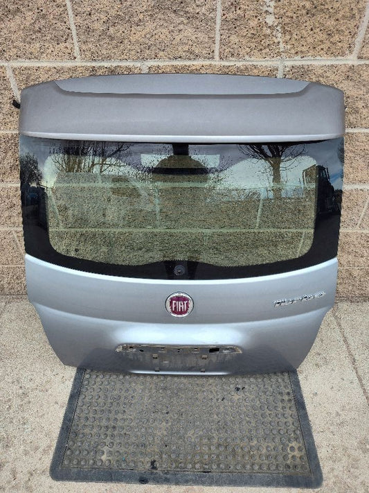 2018 2019 Fiat 500 Liftgate Tailgate Hatch w/ SPORT Spoiler PSC Pompei Silver