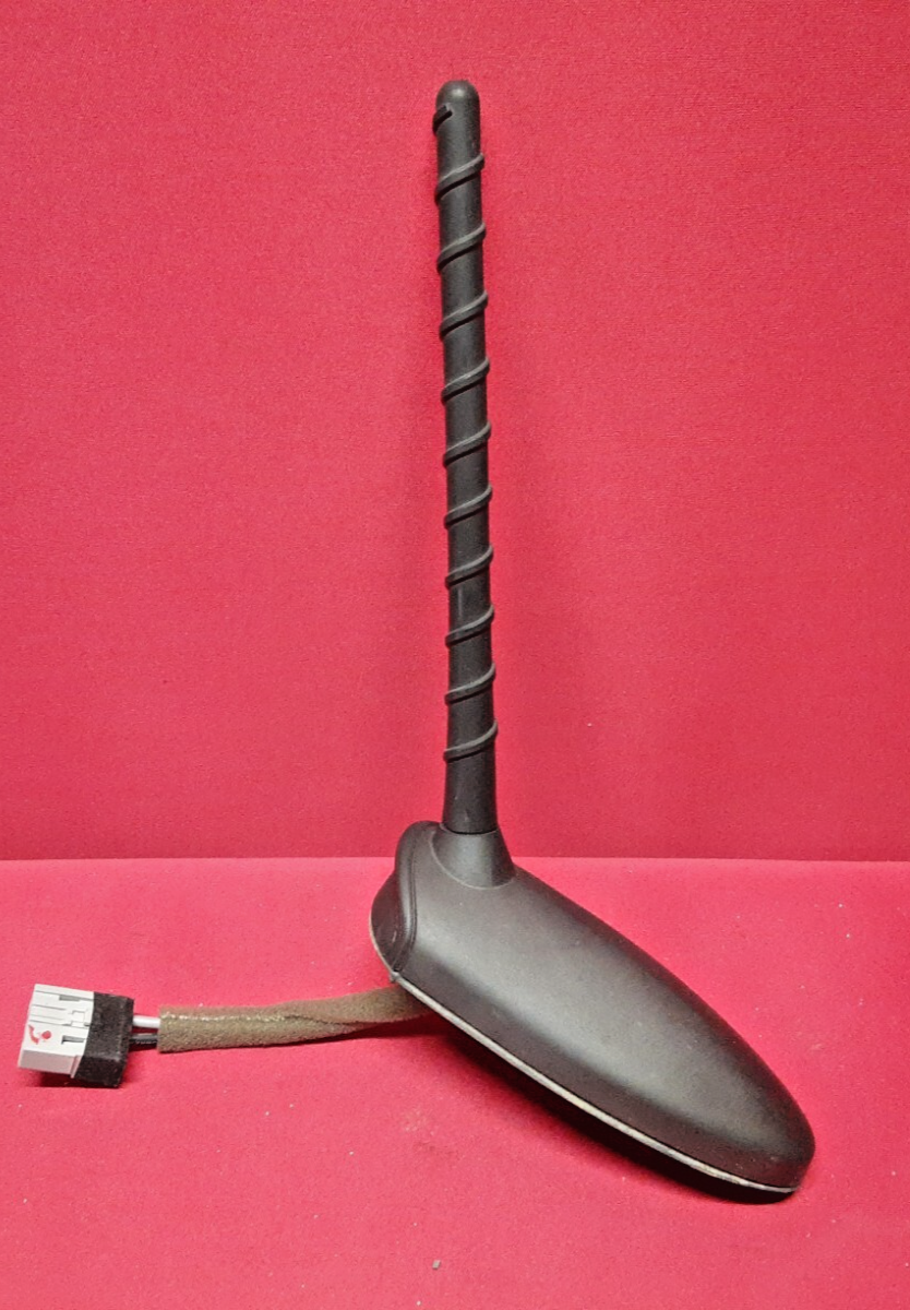 2014 - 2016 Kia Soul Radio Stereo Antenna Receiver Base & Mast 96210-B2000