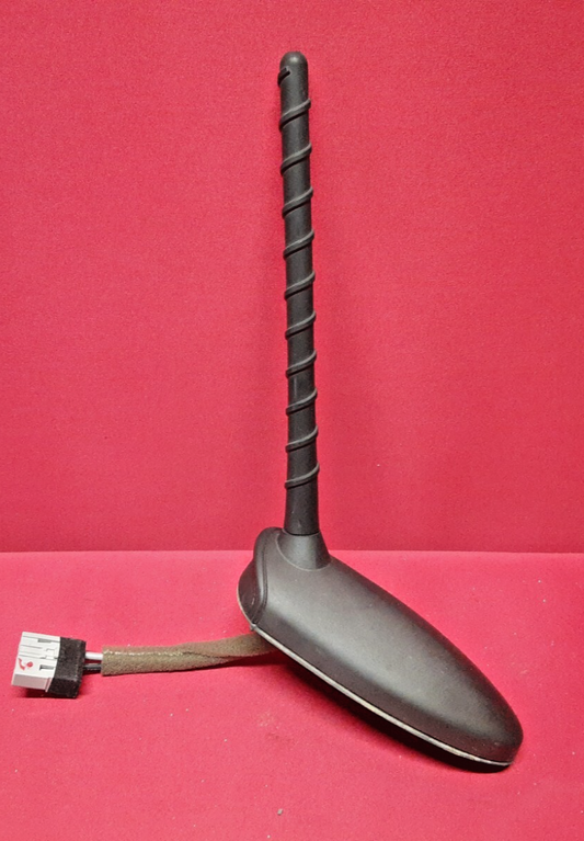 2014 - 2016 Kia Soul Radio Stereo Antenna Receiver Base & Mast 96210-B2000