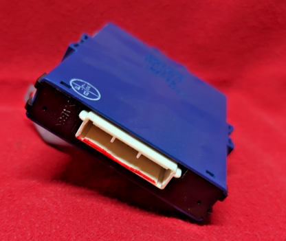 2nd Gen Toyota Prius Computer Network Gateway Module Unit 89111-47030