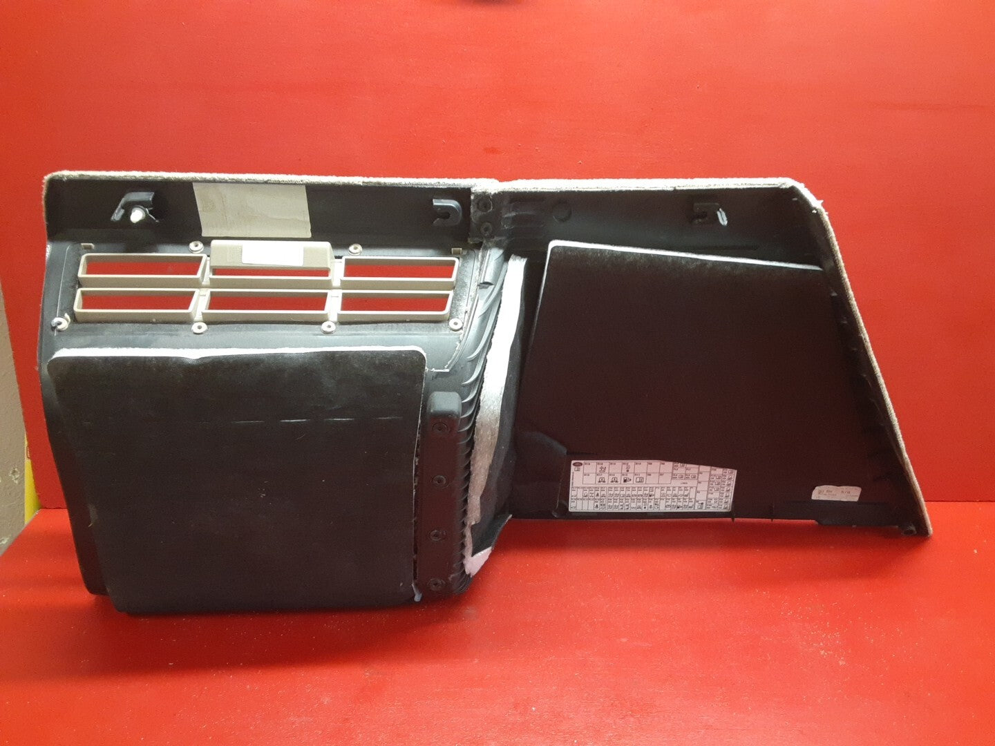 2013 2014 2015 Range Rover Right Lower Quarter Interior Trim Almond CK52-45430