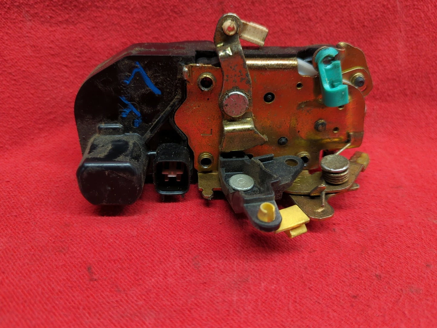 2004 2005 2006 2007 2008 2009 Dodge Chyrsler FRONT LEFT Door Lock Actuator