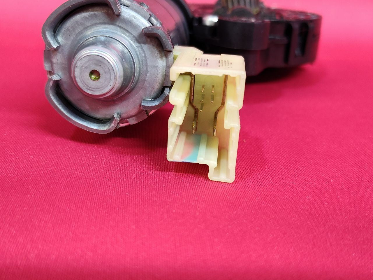 2018-2024 VW Volkswagen & Audi REAR / BACK Panoramic Sunroof Motor