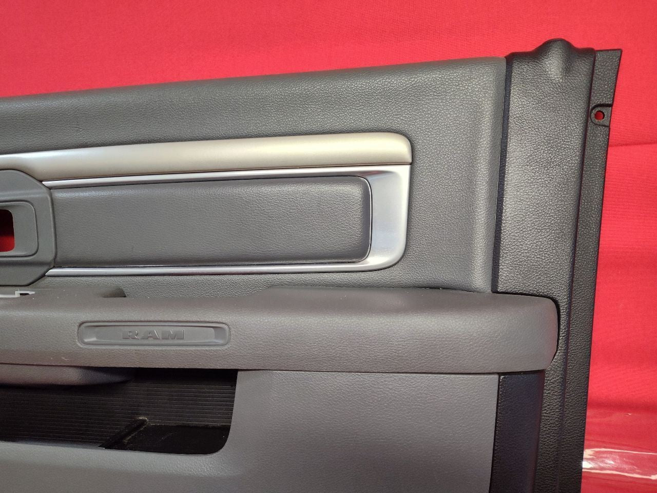2013-2019 Dodge Ram HEMI Front Right Passenger Door Trim Panel -X8 Black / Grey