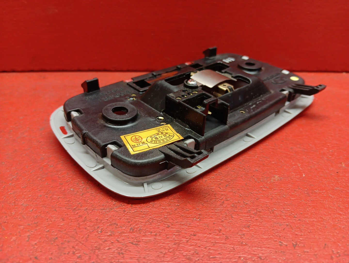 2010 - 2013 Kia Soul REAR INTERIOR Overhead Dome Map Light Lamp Assembly