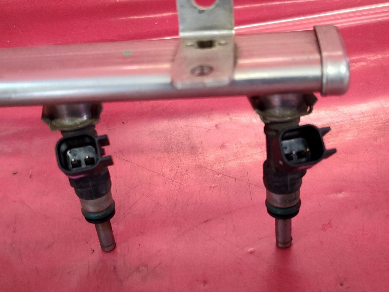 2012-2019 Fiat 500 / 13-16 Dodge Dart Fuel Ramp Rail w/ Injectors - 67k Miles