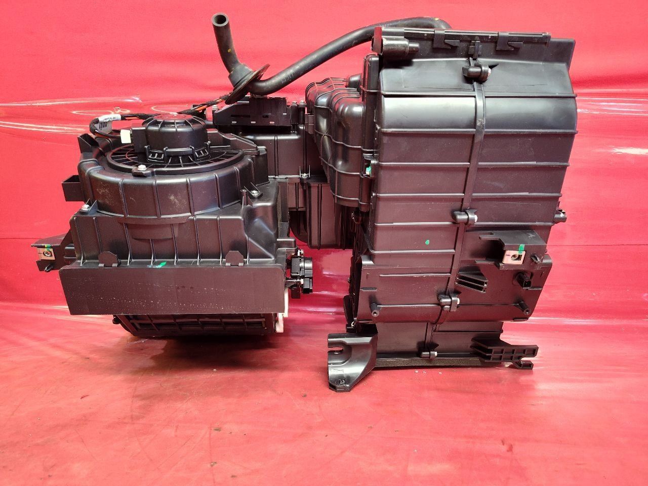 2015 Chevy Spark Electric EV HVAC Heater Box Blower Housing Unit 94524457 - 69k
