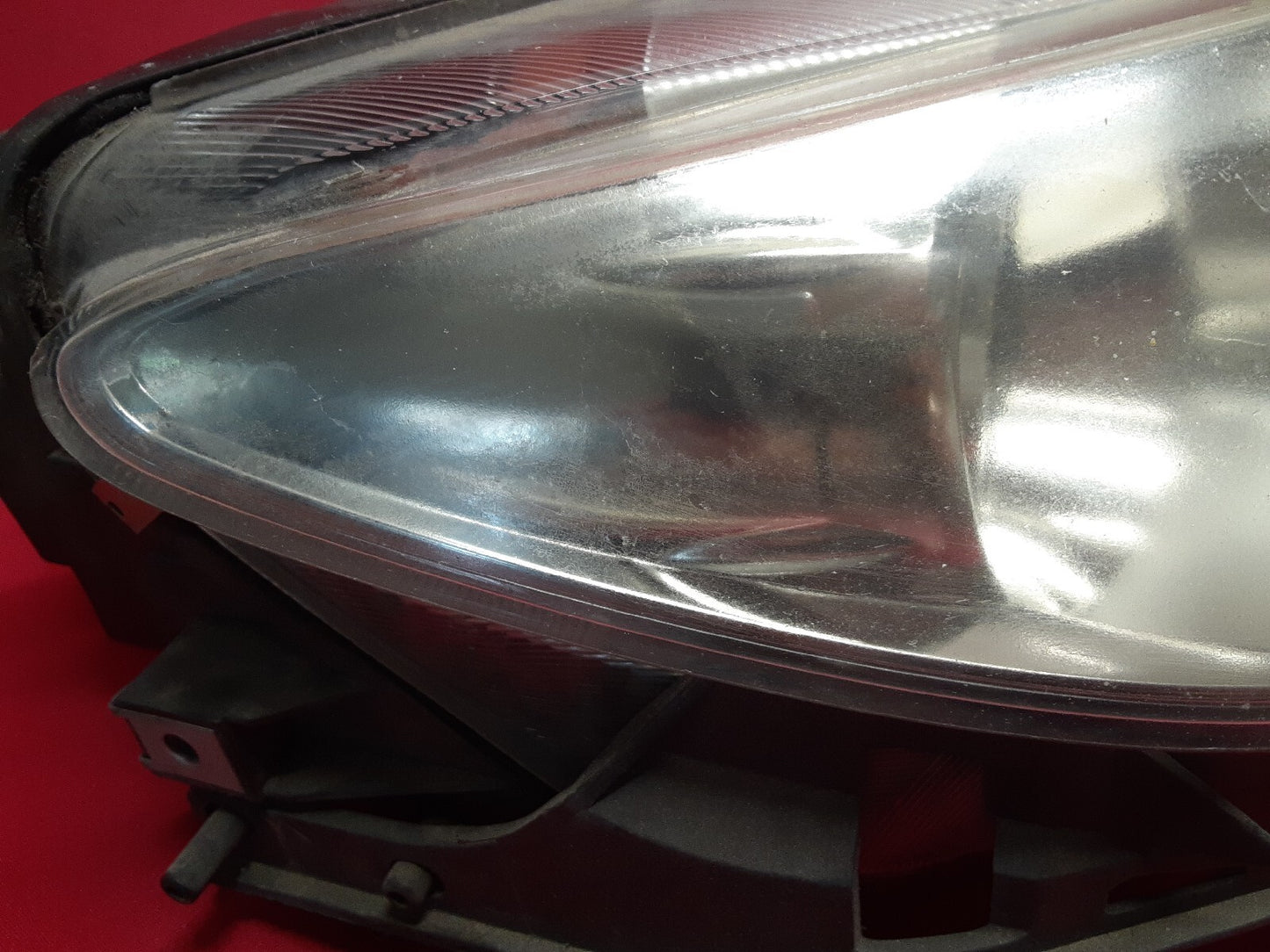 2003 - 2005 Mazda 6 RIGHT PASSENGER Headlight Lamp Assembly GK2A-51-0K0E