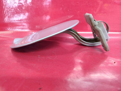 1996-2005 Ford Taurus Mercury Sable Fuel Filler Door Lid PNZJF0-TS: Silver Frost